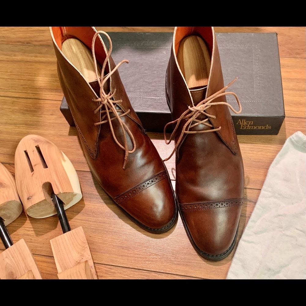 Allen Edmonds Bleecker Street chukka boot in brown 10.5D